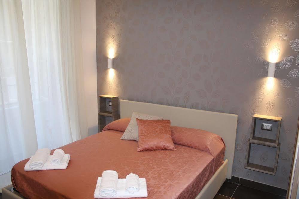 Hotel Be Italian Flat Bovio Nápoles Exterior foto