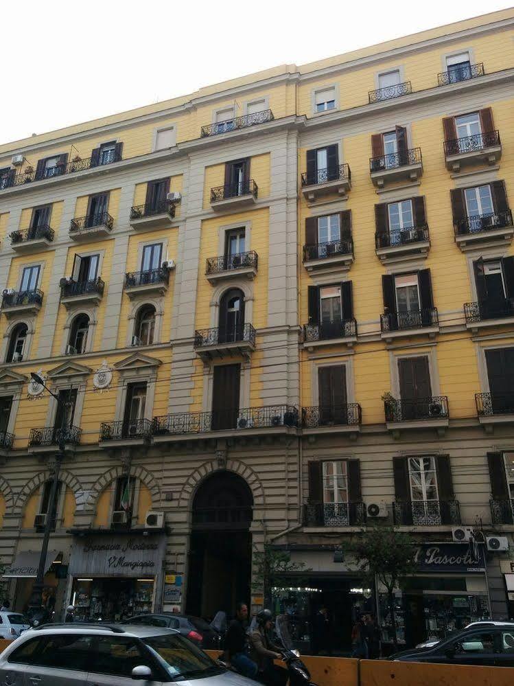 Hotel Be Italian Flat Bovio Nápoles Exterior foto